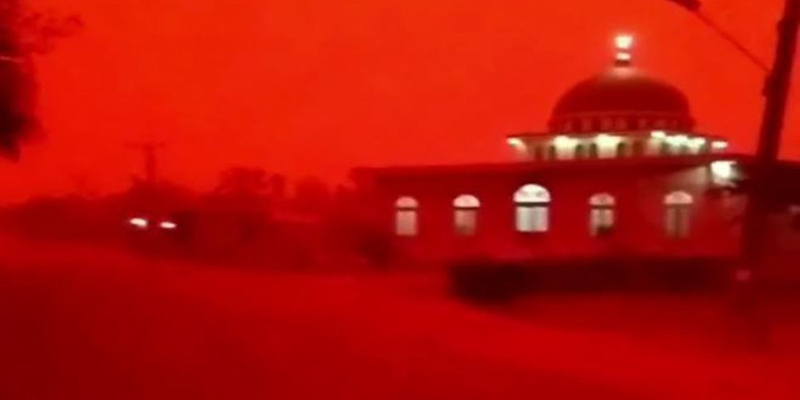 Fenomena Langit Merah Di Jambi Karena ”Hamburan Mie”
